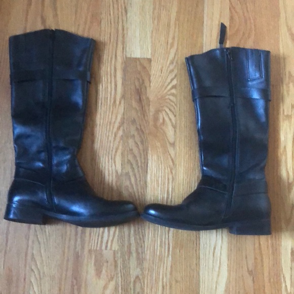 Black Brown Knee Highish Leather Boots with Buckle Detail - Picture 2 of 7